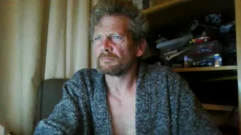 Snapshot of ttb2769 chatting on 11/26/25, 06:58 ttb2769 online show from 11/26/25, 06:58