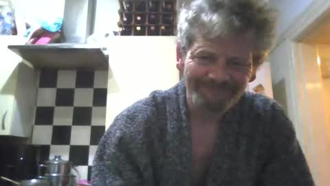 Snapshot of ttb2769 chatting on 11/28/25, 06:16 ttb2769 online show from 11/28/25, 06:16