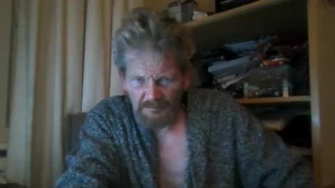 Snapshot of ttb2769 chatting on 12/23/25, 07:06 ttb2769 online show from 12/23/25, 07:06