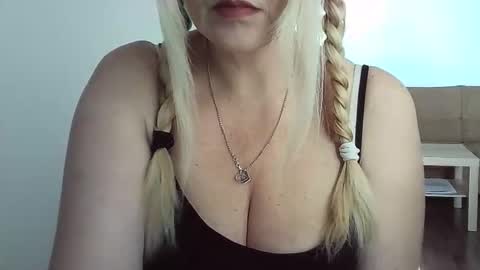 Ttrnynela online show from 02/19/26, 07:59