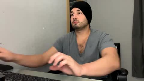 Snapshot of tuamante000 chatting on 12/05/24, 08:22 Stimulation make me Cum in Public or in Pvt online show from 12/05/24, 08:22