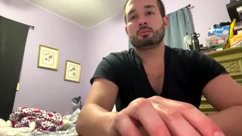 Snapshot of tuamante000 chatting on 12/16/24, 08:37 Stimulation make me Cum in Public or in Pvt online show from 12/16/24, 08:37