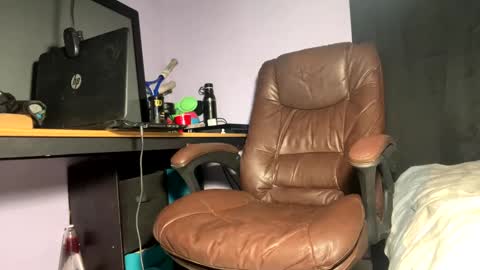 Snapshot of tuamante000 chatting on 03/11/25, 01:26 Stimulation make me Cum in Public or in Pvt online show from 03/11/25, 01:26