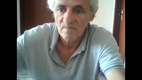 Snapshot of tuamigo8a chatting on 02/16/25, 04:10 Siveomeves online show from 02/16/25, 04:10