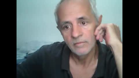 Snapshot of tuamigo8a chatting on 09/13/25, 02:06 Siveomeves online show from 09/13/25, 02:06