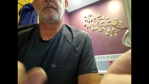 tubsy6868 online show from 10/26/25, 04:24