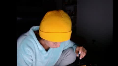 Snapshot of tucomplic69 chatting on 04/18/26, 07:01 tucomplic69 online show from 04/18/26, 07:01