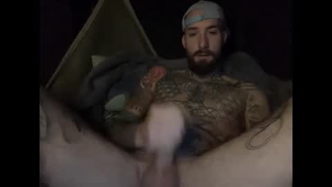 Snapshot of tuhands chatting on 12/14/25, 07:58 Tuhands online show from 12/14/25, 07:58