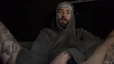 Snapshot of tuhands chatting on 01/14/26, 09:37 Tuhands online show from 01/14/26, 09:37