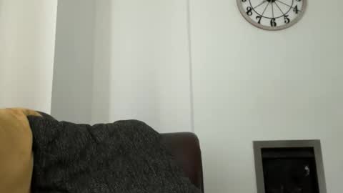 Snapshot of tuhands chatting on 03/13/26, 10:22 Tuhands online show from 03/13/26, 10:22