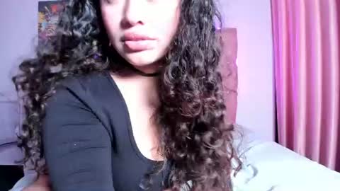 Snapshot of tulipxo chatting on 07/03/26, 12:33 Curlina online show from 07/03/26, 12:33