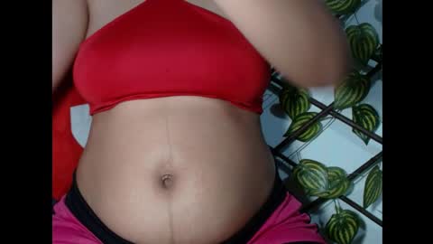 tu reina no face online show from 03/27/26, 04:18