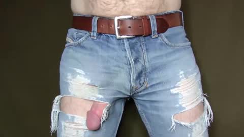 Snapshot of turquoise_metallic chatting on 09/29/25, 12:10 Phil Box online show from 09/29/25, 12:10