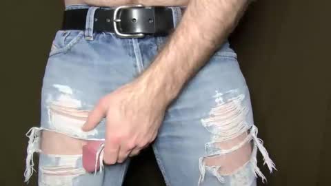 Snapshot of turquoise_metallic chatting on 02/11/26, 02:49 Phil Box online show from 02/11/26, 02:49