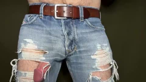 Snapshot of turquoise_metallic chatting on 04/04/26, 03:27 Phil Box online show from 04/04/26, 03:27