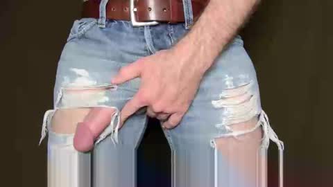 Snapshot of turquoise_metallic chatting on 04/12/26, 03:22 Phil Box online show from 04/12/26, 03:22