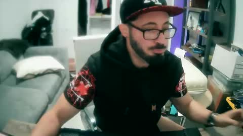 Snapshot of tuscan_taurus chatting on 01/24/25, 11:04 tuscan_taurus online show from 01/24/25, 11:04