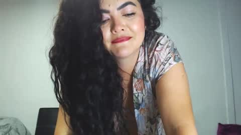 Snapshot of tuti_sex chatting on 10/31/25, 02:56 tuti online show from 10/31/25, 02:56