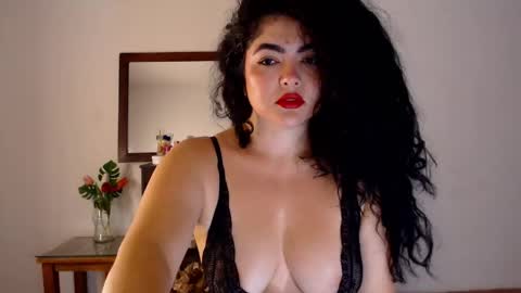 Snapshot of tuti_sex chatting on 05/29/26, 01:14 tuti online show from 05/29/26, 01:14