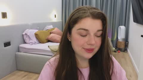 Ariana online show from 01/29/25, 09:17