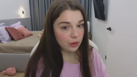 Ariana online show from 03/08/25, 08:35