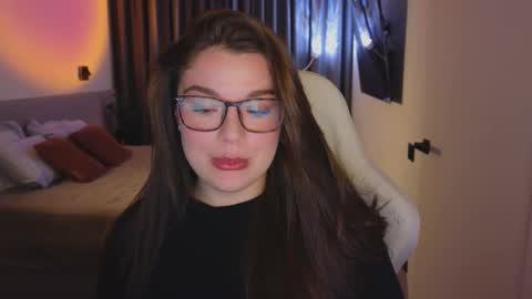 Ariana online show from 10/13/25, 09:04