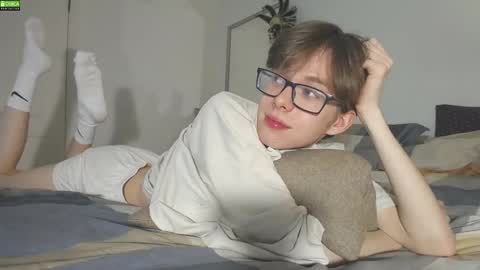 Snapshot of tuz94 chatting on 12/02/24, 09:39 Dan online show from 12/02/24, 09:39