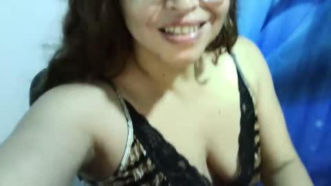 Snapshot of tuzusy chatting on 12/09/24, 06:01 tuzusy online show from 12/09/24, 06:01