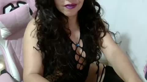 Snapshot of tuzusy chatting on 04/26/26, 01:53 tuzusy online show from 04/26/26, 01:53