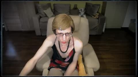 Snapshot of tvclementine chatting on 03/08/26, 07:12 Clementine online show from 03/08/26, 07:12