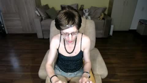 Snapshot of tvclementine chatting on 06/18/26, 09:14 Clementine online show from 06/18/26, 09:14