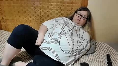 Lana online show from 02/04/25, 10:45