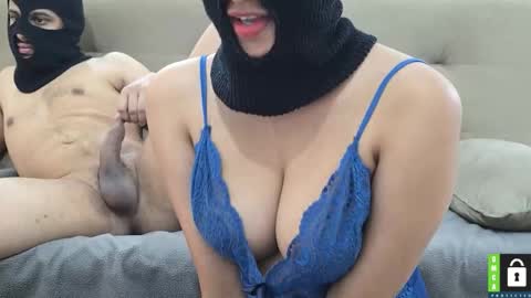 A  M On vacation till 28th online show from 11/18/25, 06:40