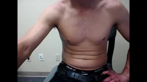 Snapshot of twayne29x chatting on 11/13/25, 07:40 twayne29x online show from 11/13/25, 07:40