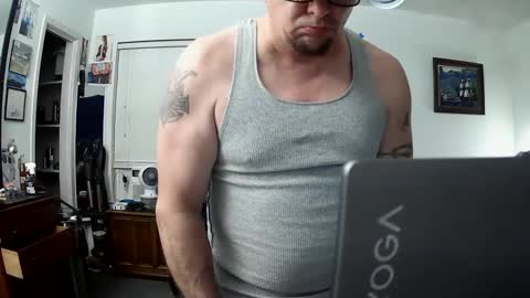 Snapshot of tweeter74 chatting on 03/03/25, 10:17 Tweeter74 online show from 03/03/25, 10:17