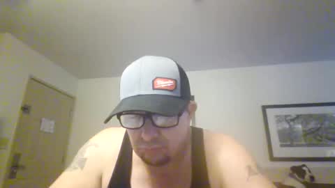 Snapshot of tweeter74 chatting on 11/17/25, 01:17 Tweeter74 online show from 11/17/25, 01:17