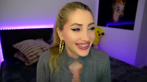 Snapshot of tweety_twist chatting on 02/07/25, 10:41 MayCarrey online show from 02/07/25, 10:41