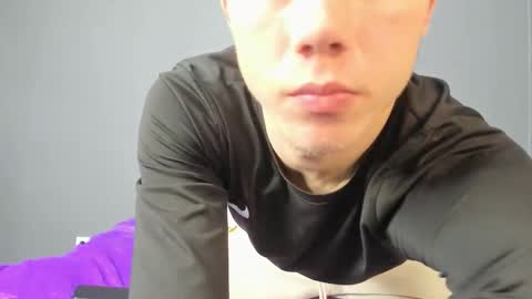 Snapshot of twelveeek chatting on 11/05/25, 04:29 Angus online show from 11/05/25, 04:29