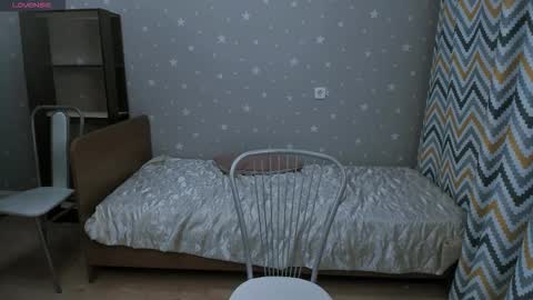 Snapshot of twelveeek chatting on 11/13/25, 07:02 Angus online show from 11/13/25, 07:02