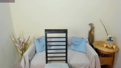 Angus online show from 12/21/25, 04:14