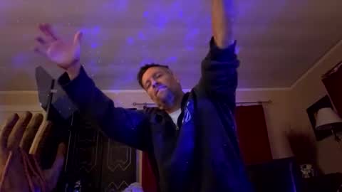 Snapshot of twerkandjerkk chatting on 02/13/26, 02:51 twerkandjerkk online show from 02/13/26, 02:51