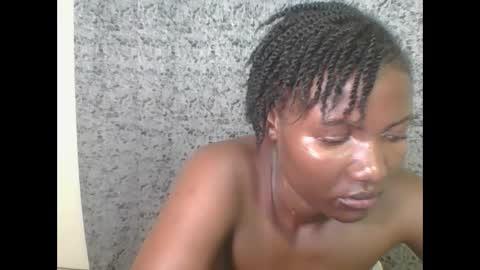 twerker_lyly online show from 09/19/25, 05:09