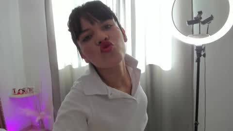 twerkgirl coral online show from 11/18/25, 08:13