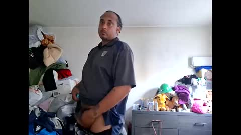 Snapshot of twest84 chatting on 03/20/26, 01:32 twest84 online show from 03/20/26, 01:32