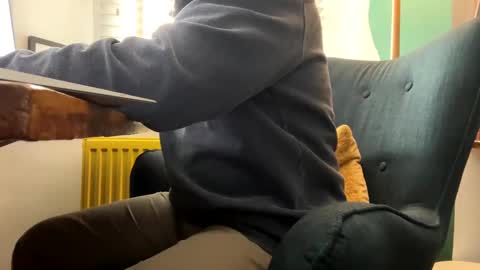 Snapshot of twickenhamthickshaft chatting on 01/24/25, 12:10 Fred Eric Smitherton online show from 01/24/25, 12:10