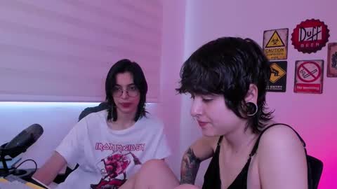 Snapshot of twilightmuses chatting on 03/20/26, 04:12 Eve Lili online show from 03/20/26, 04:12