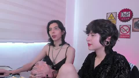 Snapshot of twilightmuses chatting on 04/07/26, 03:34 Eve Lili online show from 04/07/26, 03:34