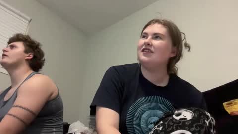 twinfl4m3ss online show from 12/18/25, 05:46