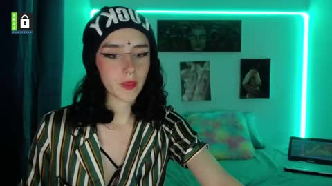 TwinFlamesXX online show from 03/04/25, 02:27