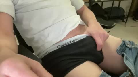 twink27844711 online show from 02/05/25, 07:10